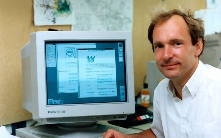 İnterneti İcad Eden Tim Berners-Lee